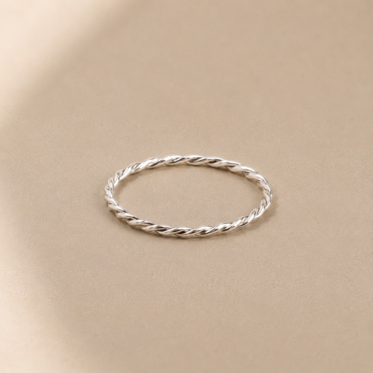 Bella Twisted Ring handcrafted in solid 925 sterling silver, design by Ryã Atelier.